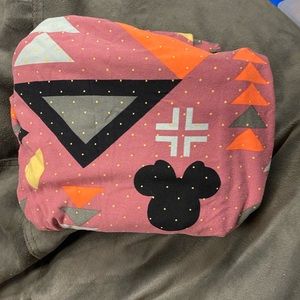 Lula roe leggings tc $8 each ($5 each when buy 3 or more)